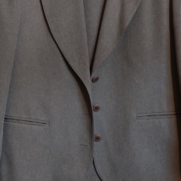 A very nice Blazer and skirt Grey colour - Picture 2 of 2